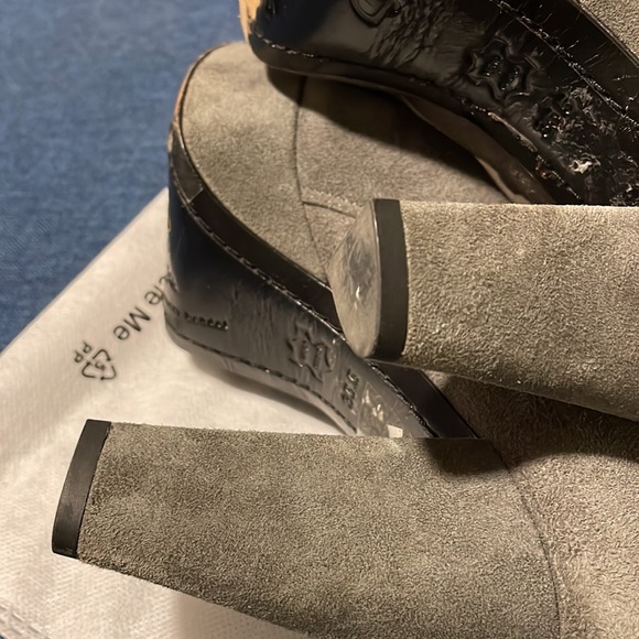 Alice+Olivia Adrian Gray Suede Boots 35 1/2 - Picture 6 of 9